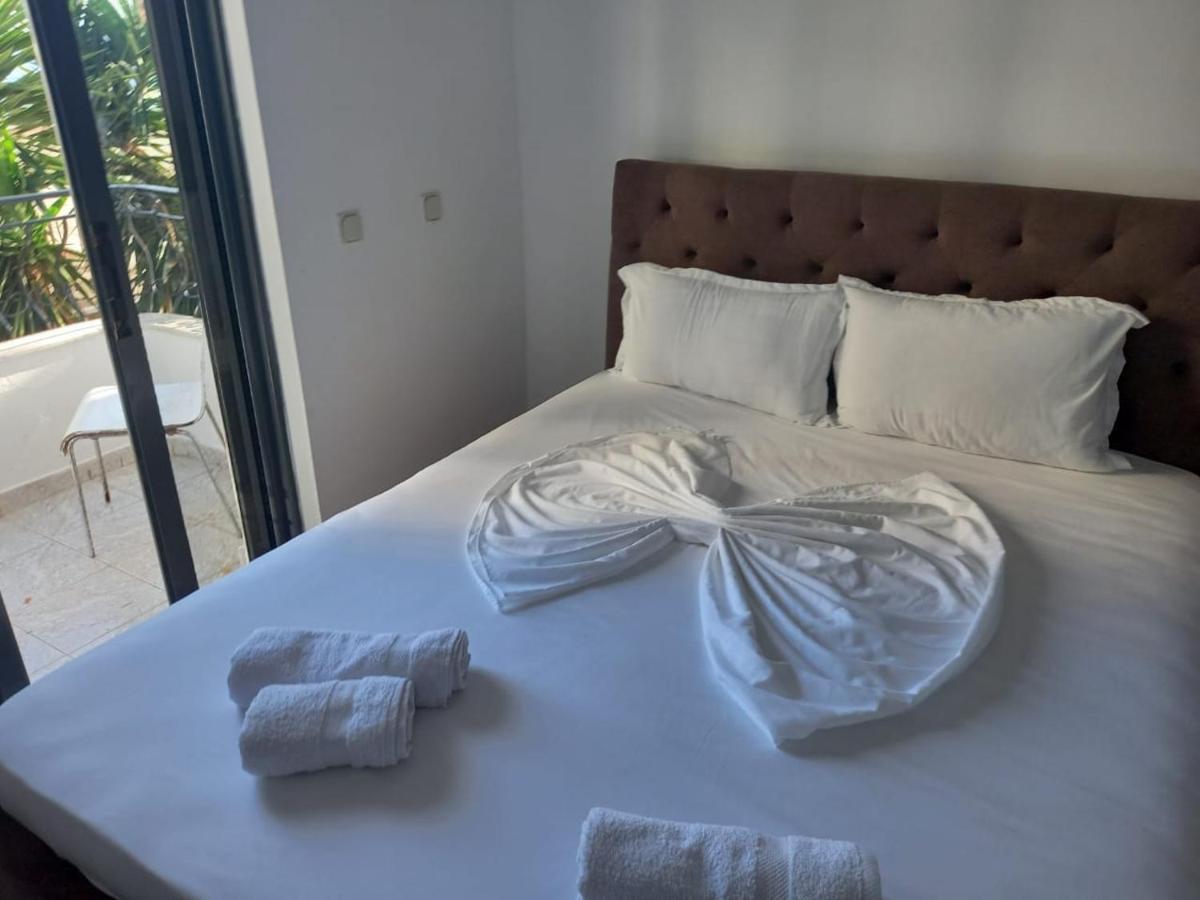 Sunset Aparthotel Sarandë Eksteriør bilde