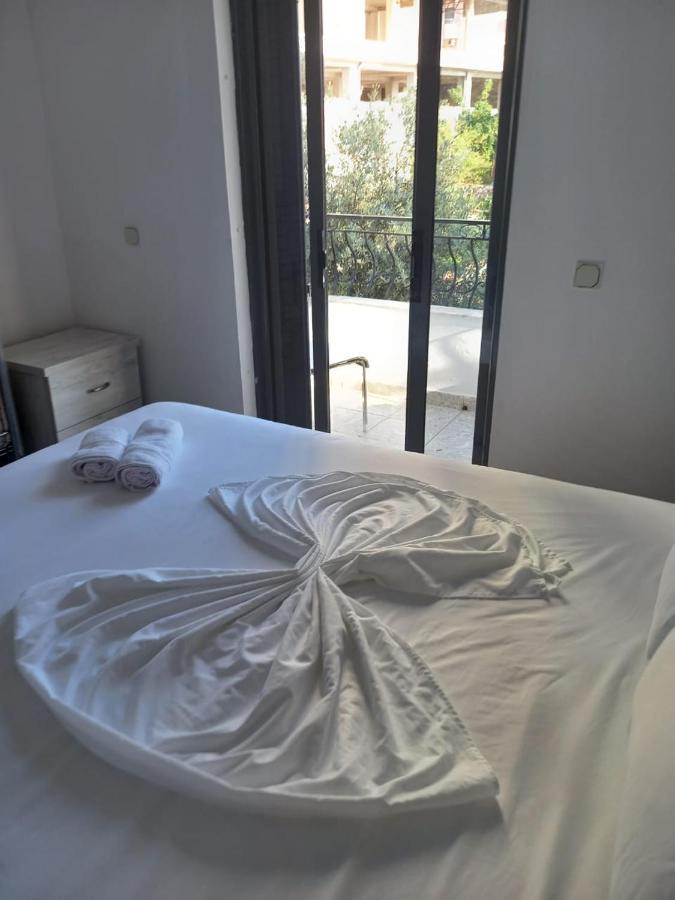 Sunset Aparthotel Sarandë Eksteriør bilde